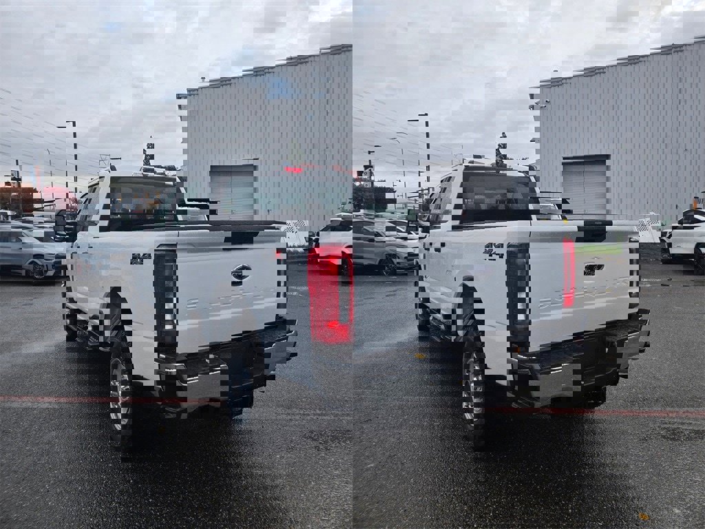 New 2026 Ford F250 XL w/ XL Chrome Package image 7