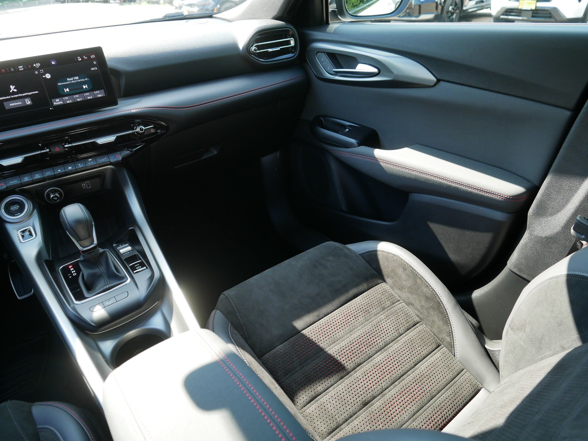 Used 2024 Dodge Hornet GT AWD/4WD image 11