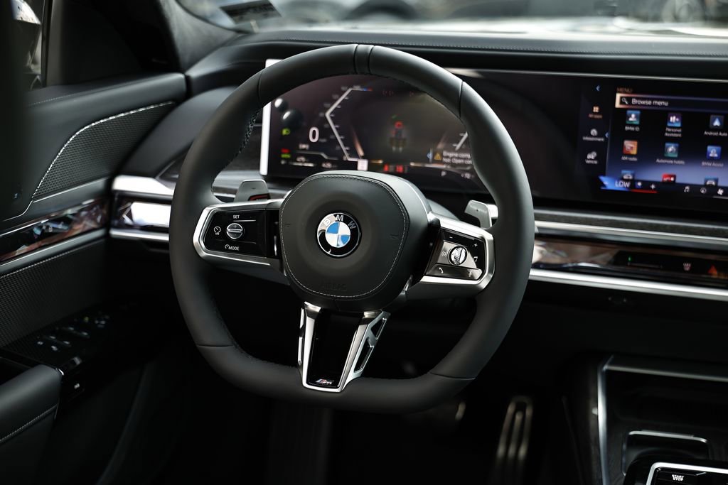 New 2026 BMW 740i w/ Executive Package image 30