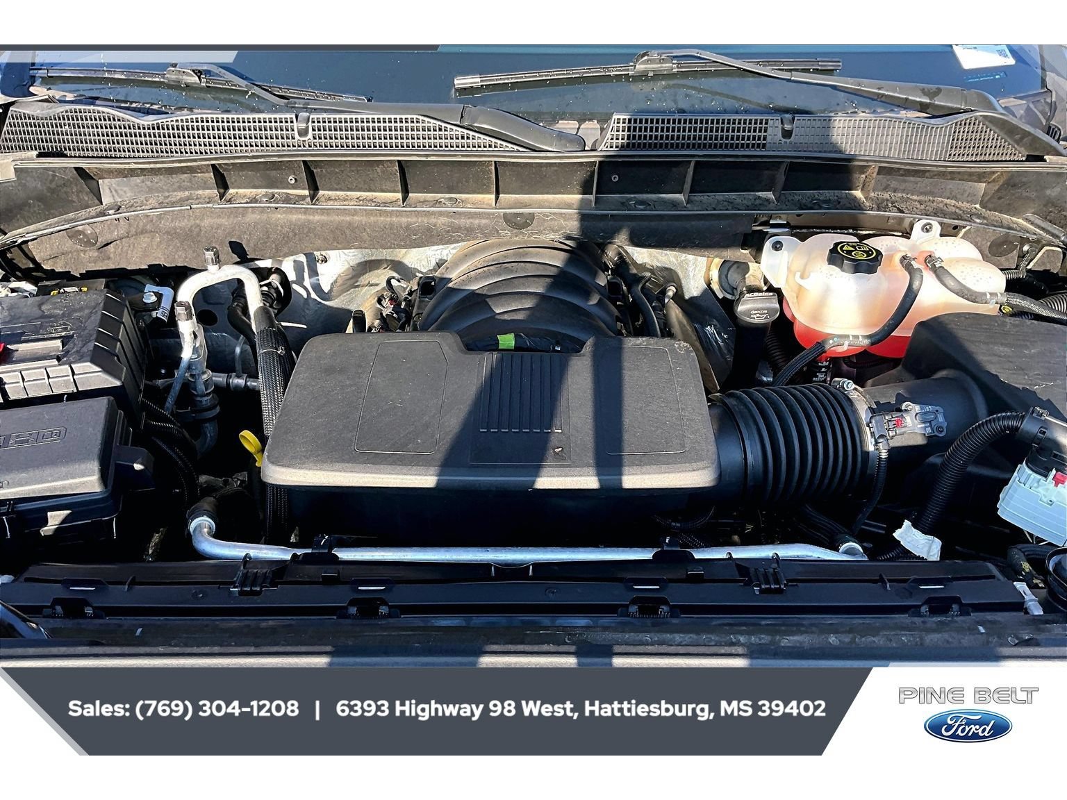 Used 2023 GMC Sierra 1500 AT4 w/ AT4 Premium Package AWD/4WD image 8