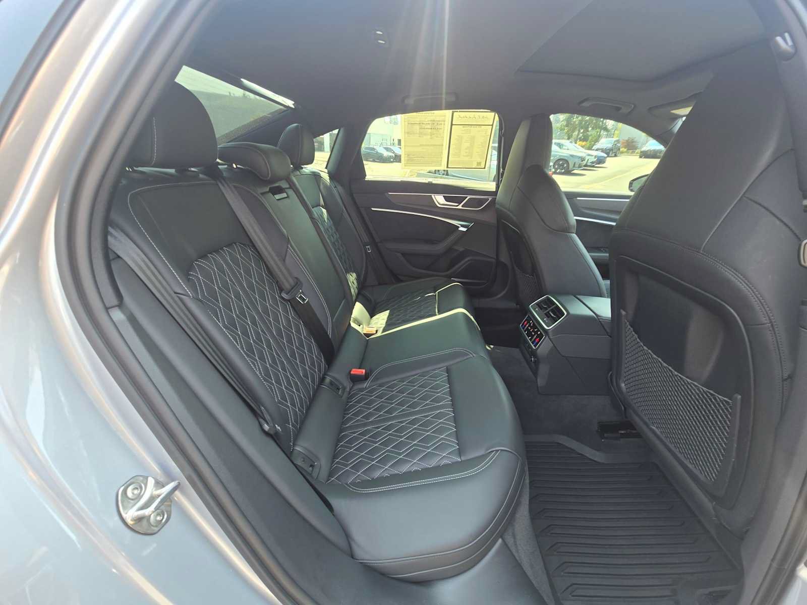 Used 2021 Audi S6 Prestige w/ Prestige Package AWD/4WD image 12