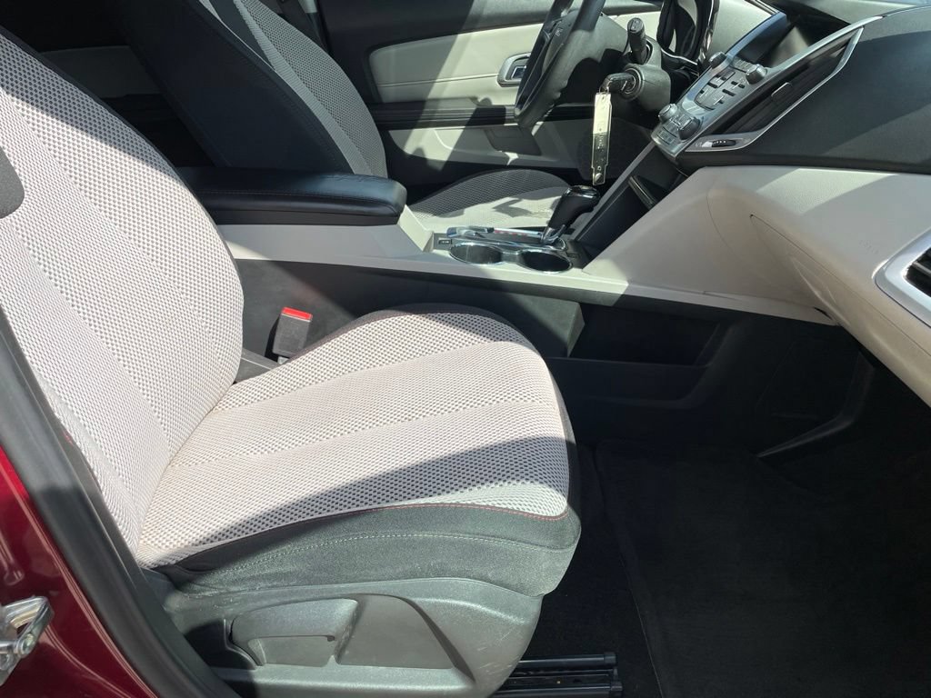 Used 2017 GMC Terrain SLE FWD image 25