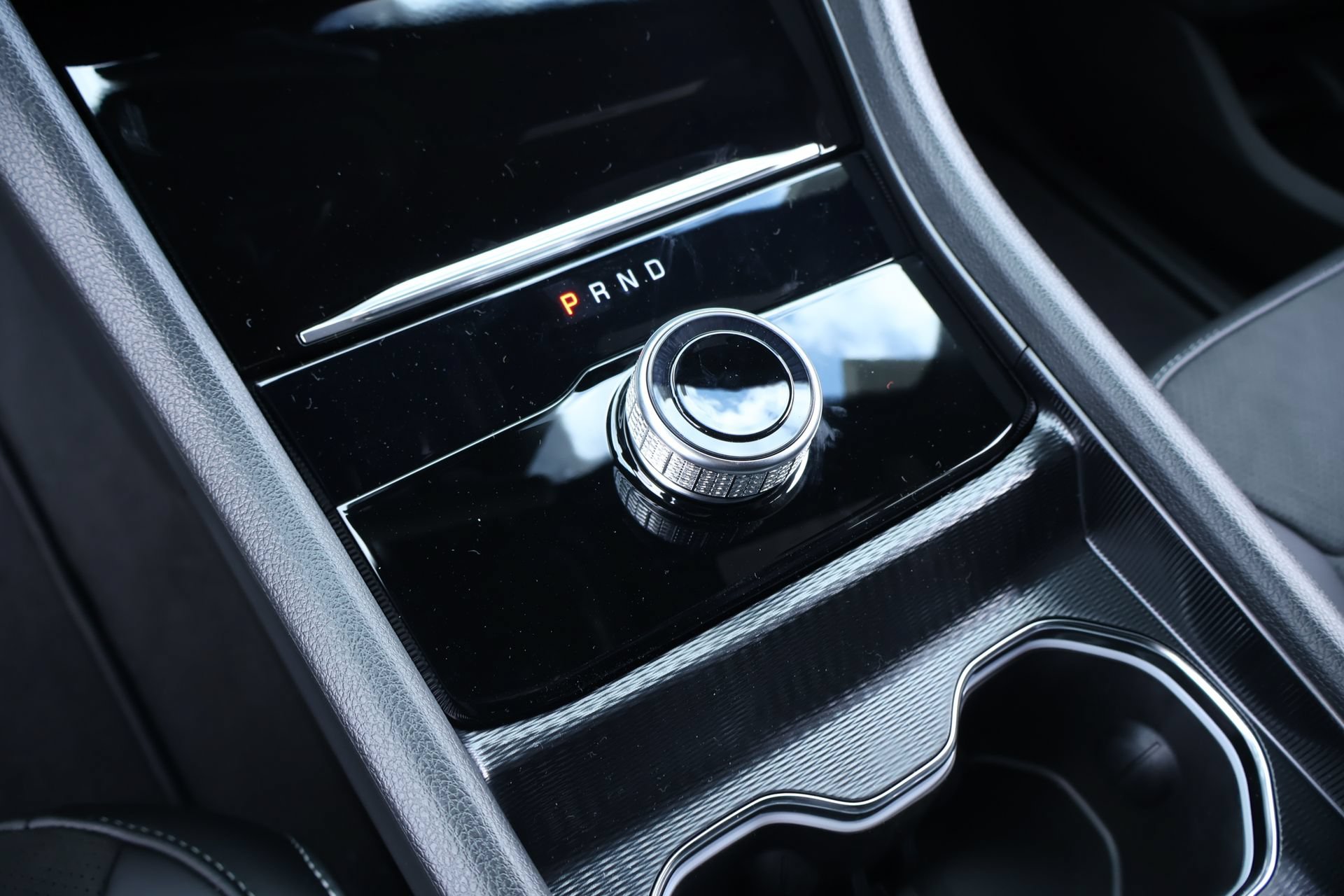 New 2026 Jeep Grand Cherokee Altitude RWD image 9