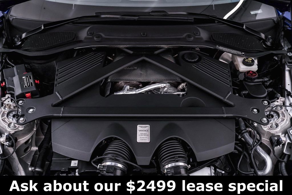 Used 2025 Aston Martin V8 Vantage Coupe image 33