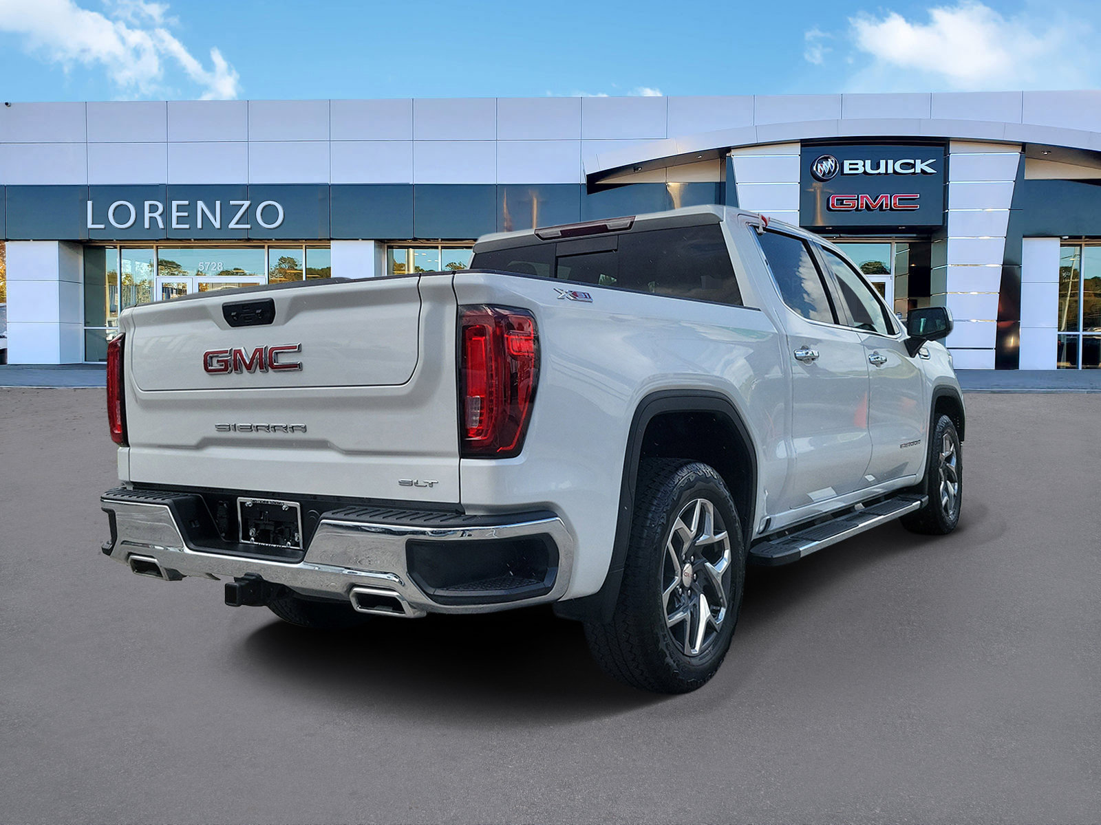 Used 2023 GMC Sierra 1500 SLT w/ SLT Premium Package AWD/4WD image 5