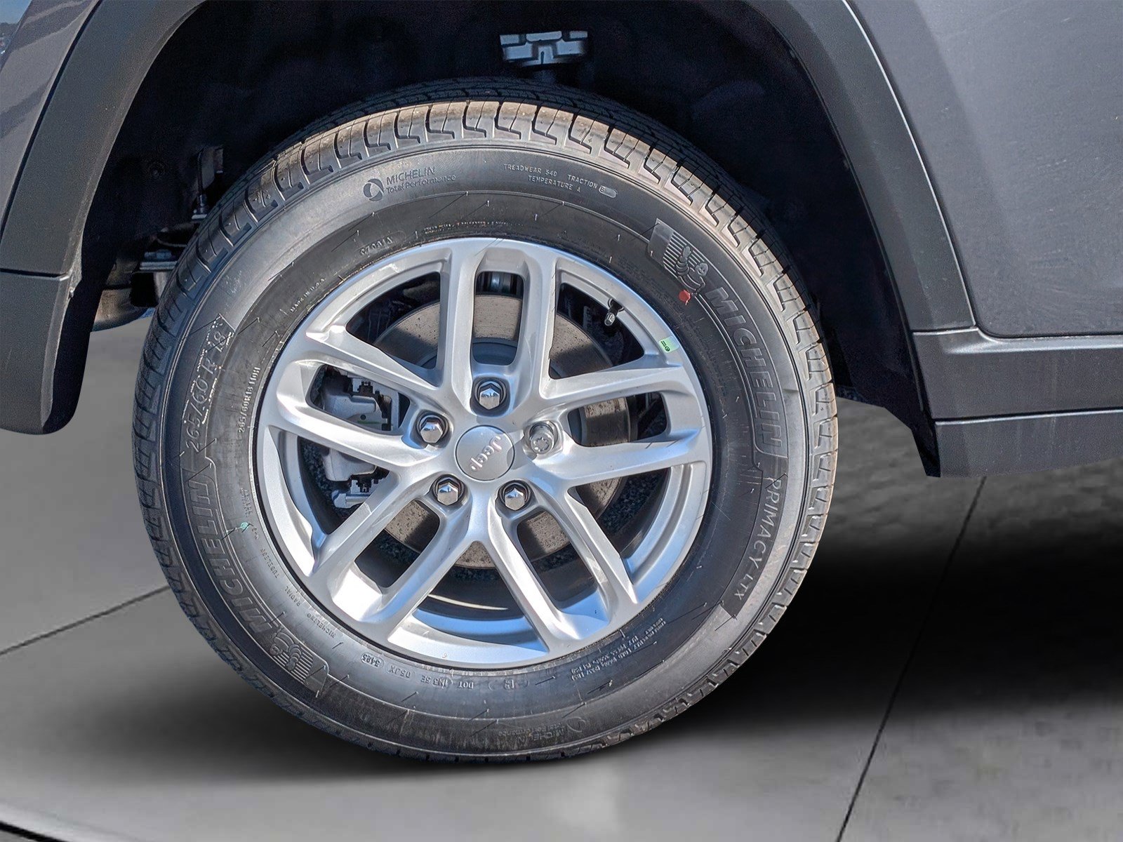New 2025 Jeep Grand Cherokee Laredo X w/ Luxury Tech Group I AWD/4WD image 9
