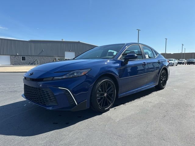 New 2026 Toyota Camry SE image 3