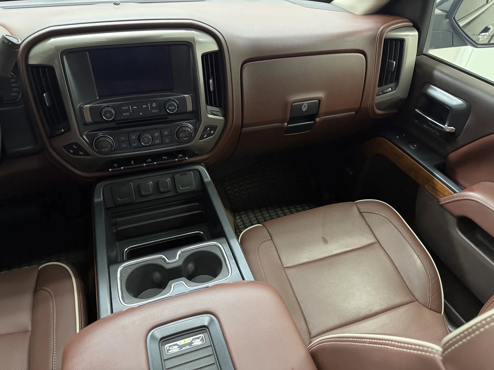 Used 2016 Chevrolet Silverado 1500 High Country w/ High Country Premium Package image 35