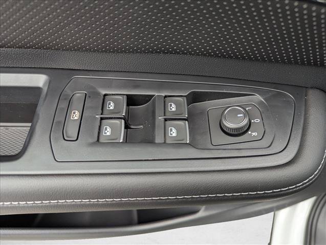 New 2026 Volkswagen Atlas SE FWD image 10