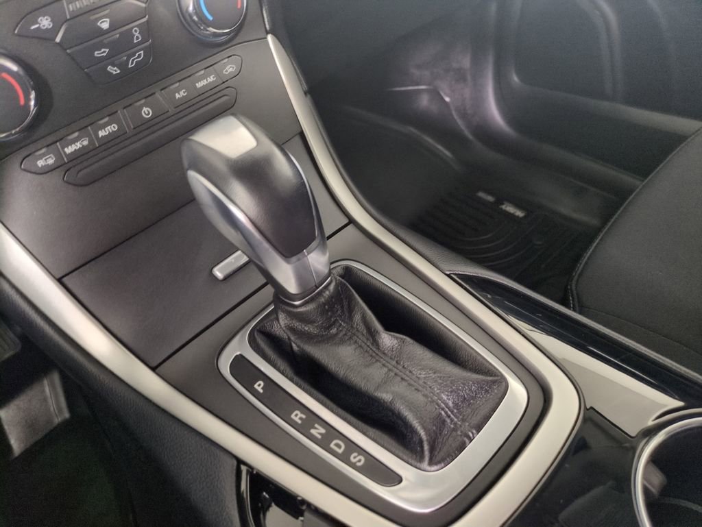 Used 2018 Ford Edge SEL image 23