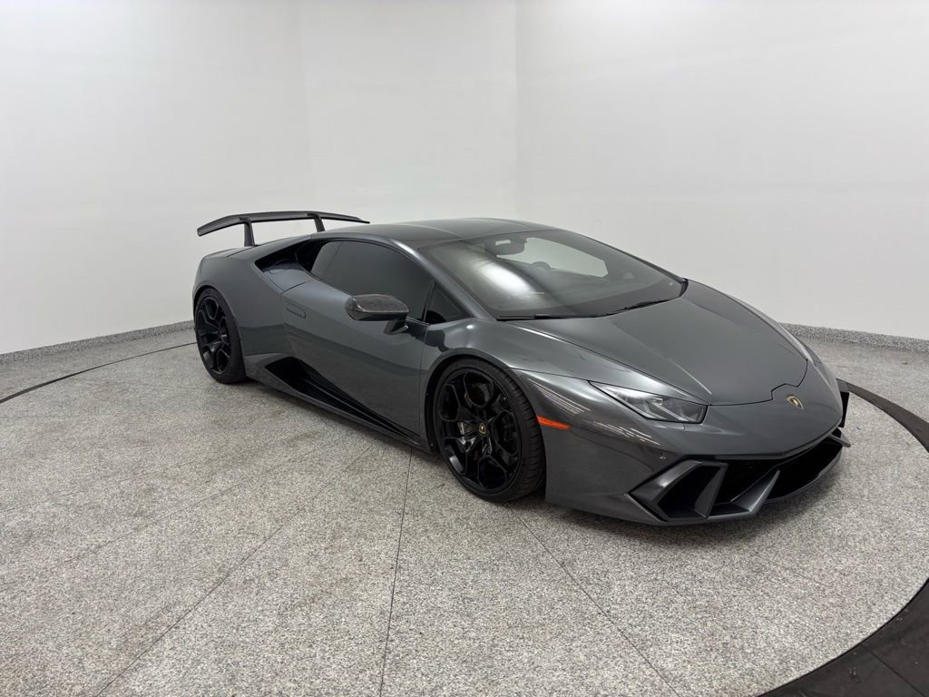 Used 2015 Lamborghini Huracan LP 610-4 image 23