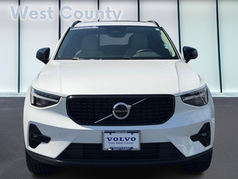 Used 2023 Volvo XC40 B5 Ultimate w/ Protection Package Premier AWD/4WD image 10