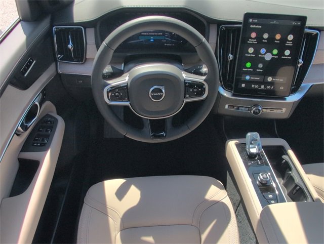 New 2026 Volvo XC90 B6 Plus image 9