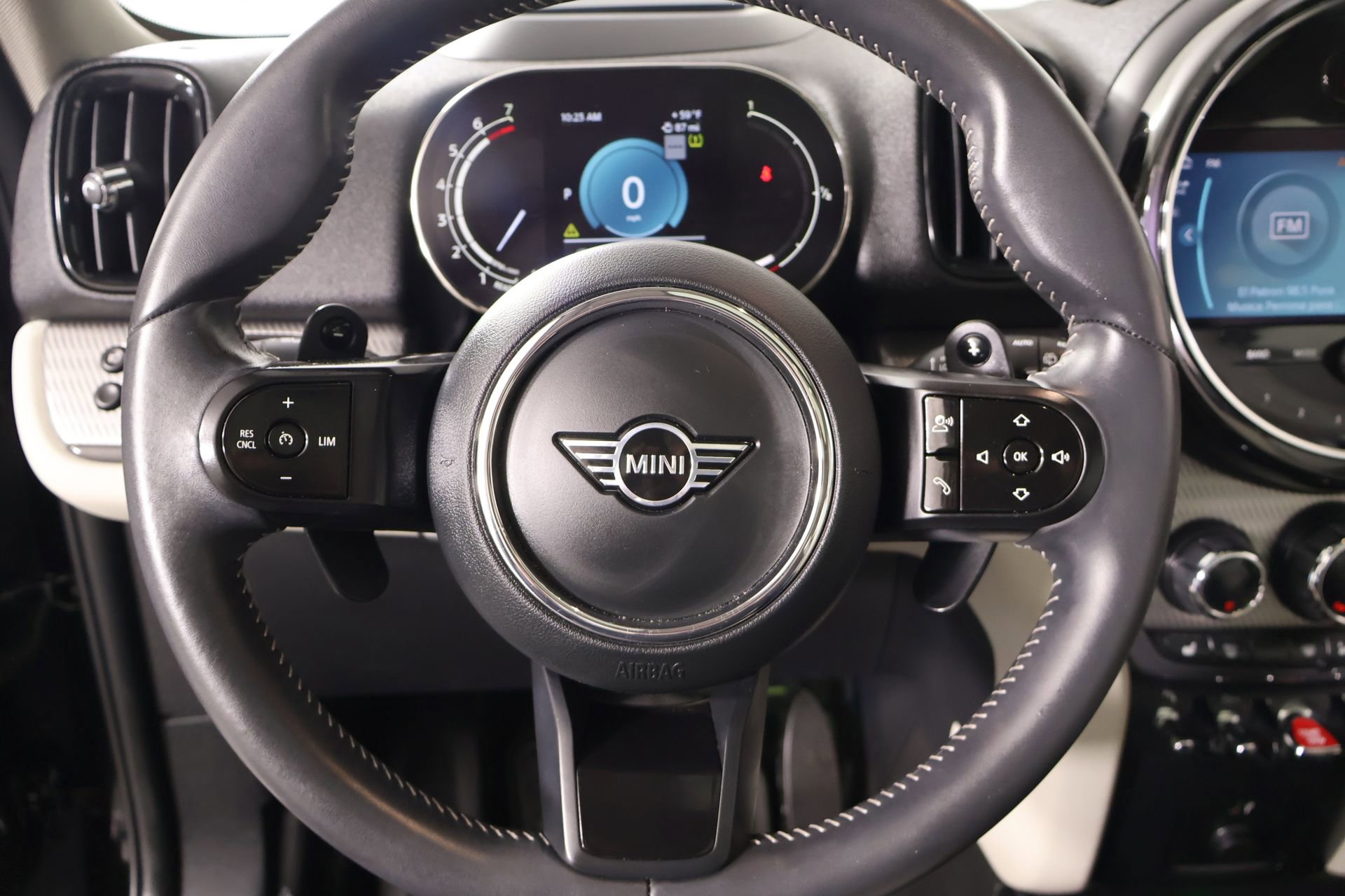 Used 2024 MINI Cooper Countryman S FWD image 3