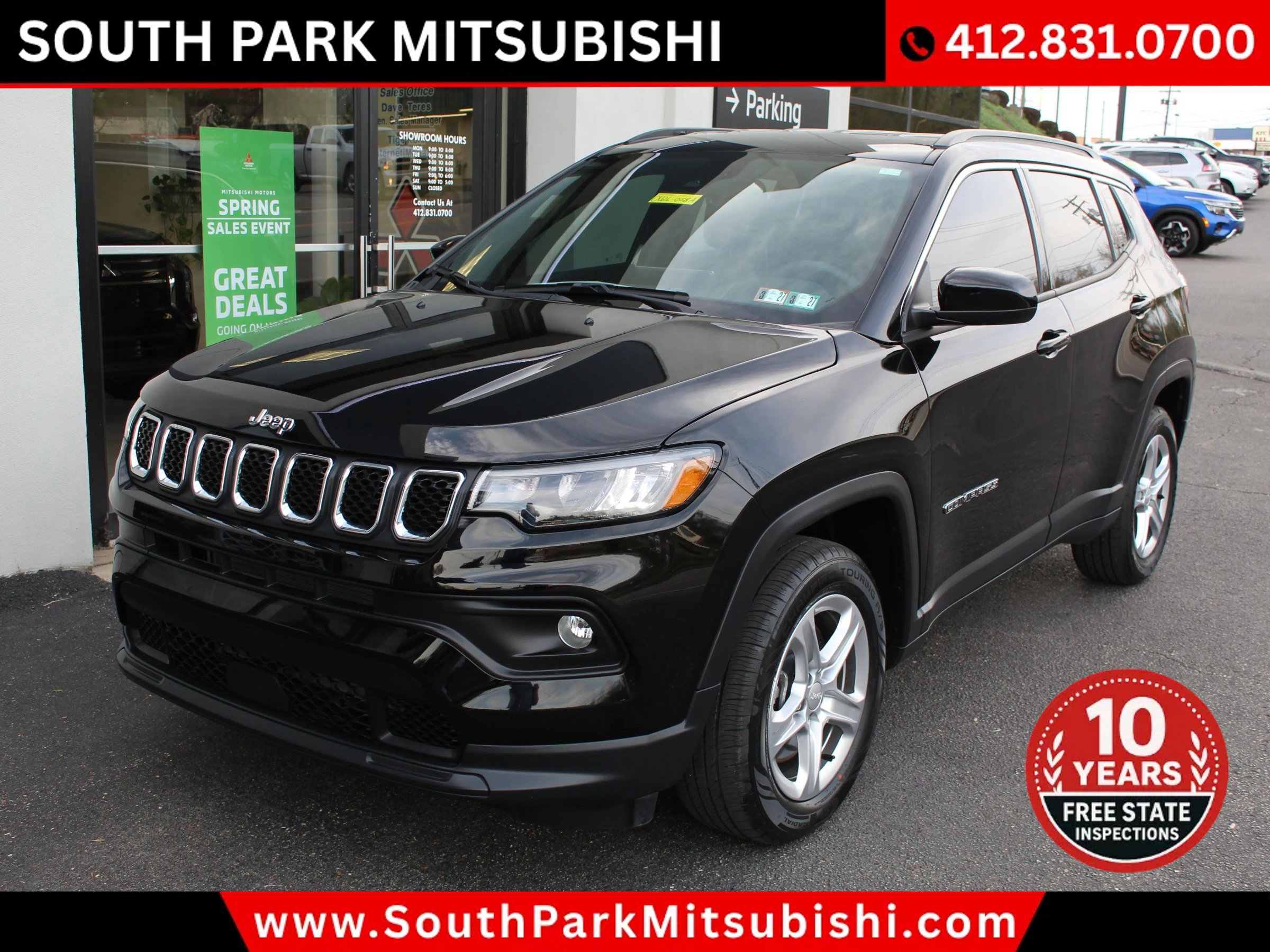 Used 2024 Jeep Compass Latitude w/ Convenience Group AWD/4WD image 3