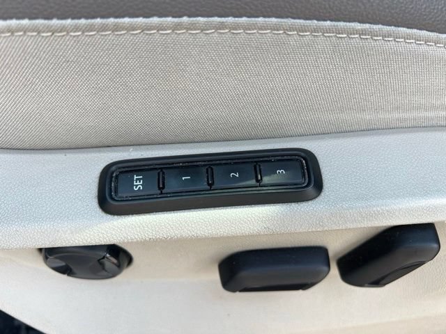 Used 2021 Volkswagen Atlas SEL Premium AWD/4WD image 32