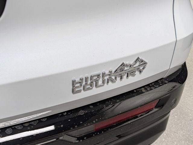 New 2026 Chevrolet Traverse High Country image 6