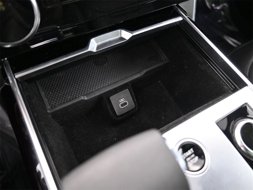 Used 2023 Land Rover Range Rover SE image 25