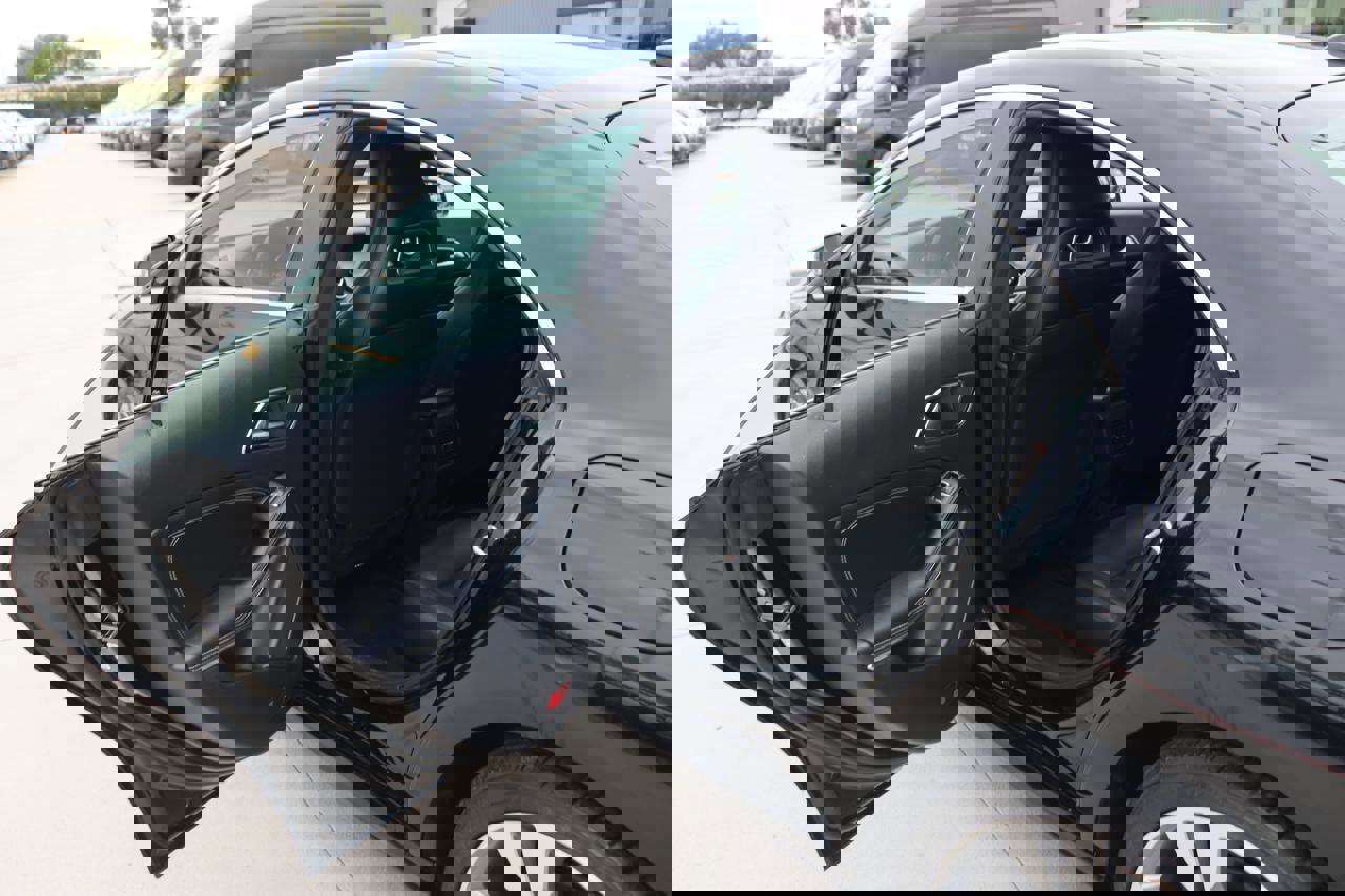 Used 2015 Mercedes-Benz CLA 250 image 23