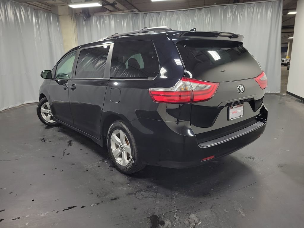 Used 2020 Toyota Sienna LE image 6