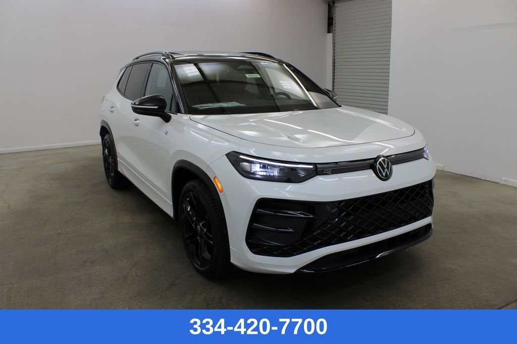 New 2026 Volkswagen Tiguan SE R-Line image 5
