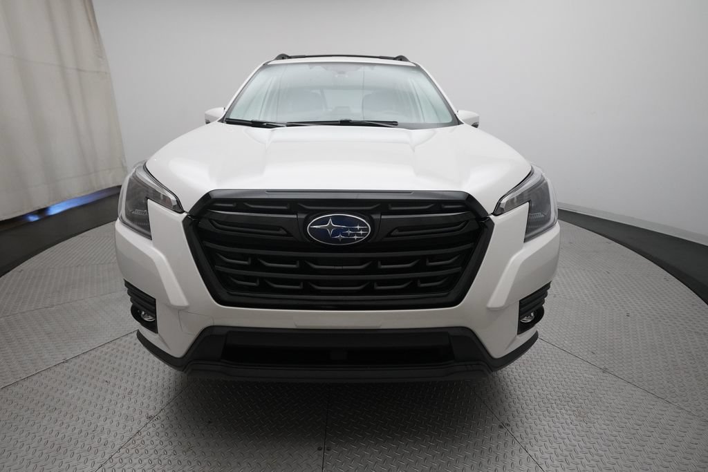 Used 2024 Subaru Forester Limited AWD/4WD image 11
