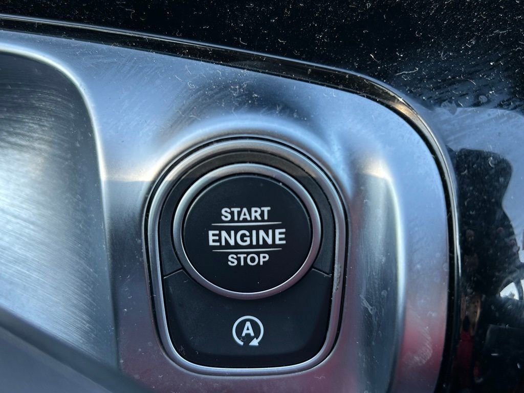 Used 2024 Mercedes-Benz GLB 250 image 27