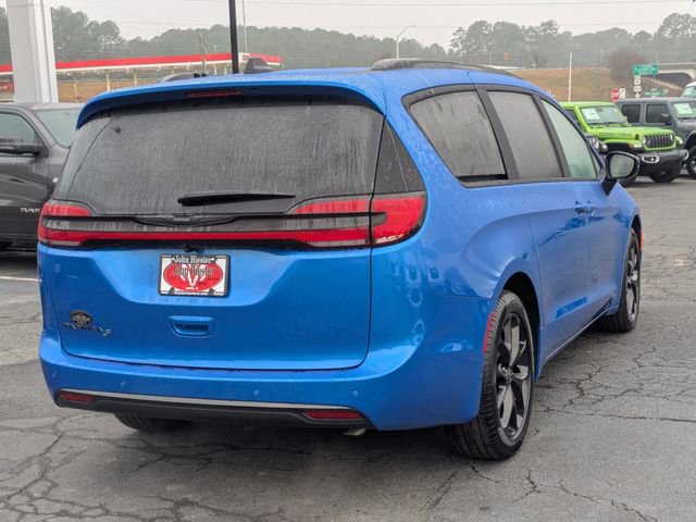 New 2026 Chrysler Pacifica Select w/ S Appearance Package image 7