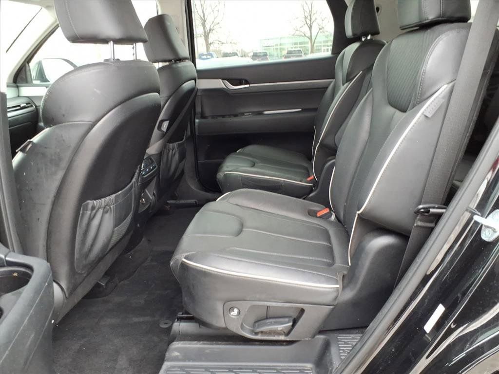 Used 2023 Hyundai Palisade SEL w/ Cargo Package image 11