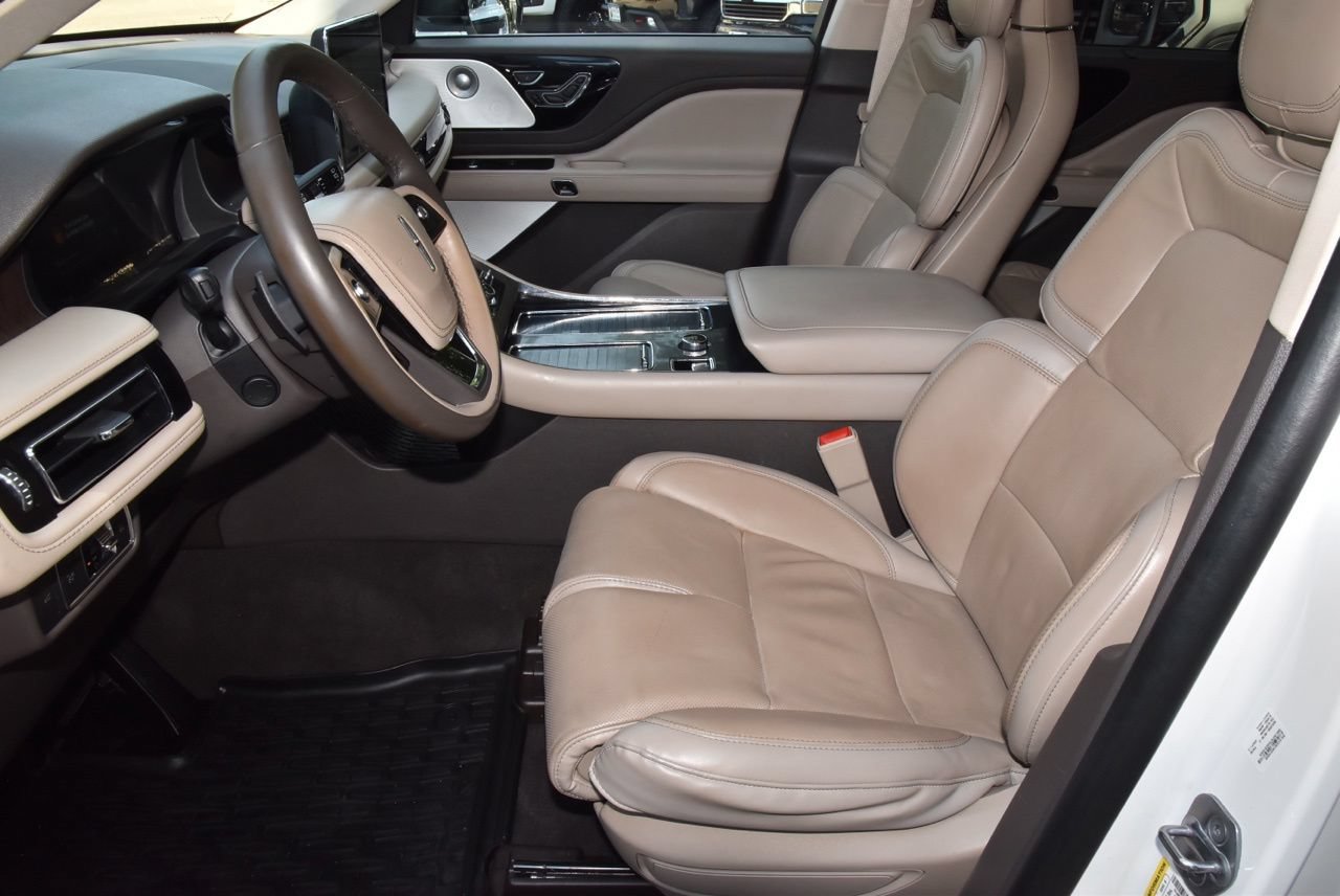 Used 2022 Lincoln Aviator Reserve w/ Equipment Group 201A AWD/4WD image 13