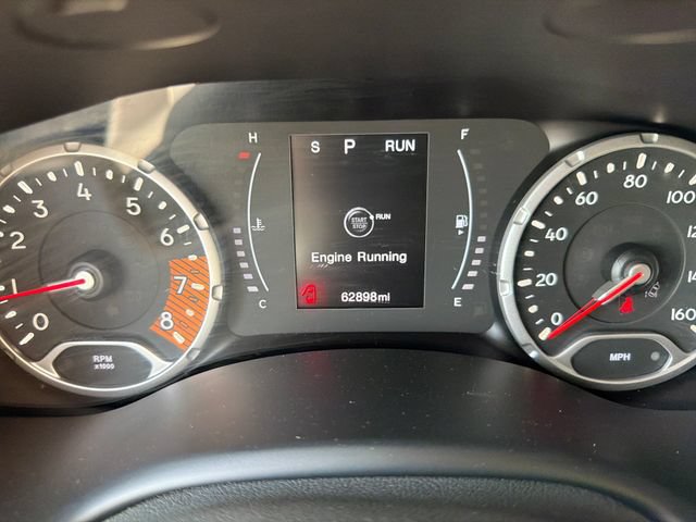 Used 2023 Jeep Renegade Latitude AWD/4WD image 19