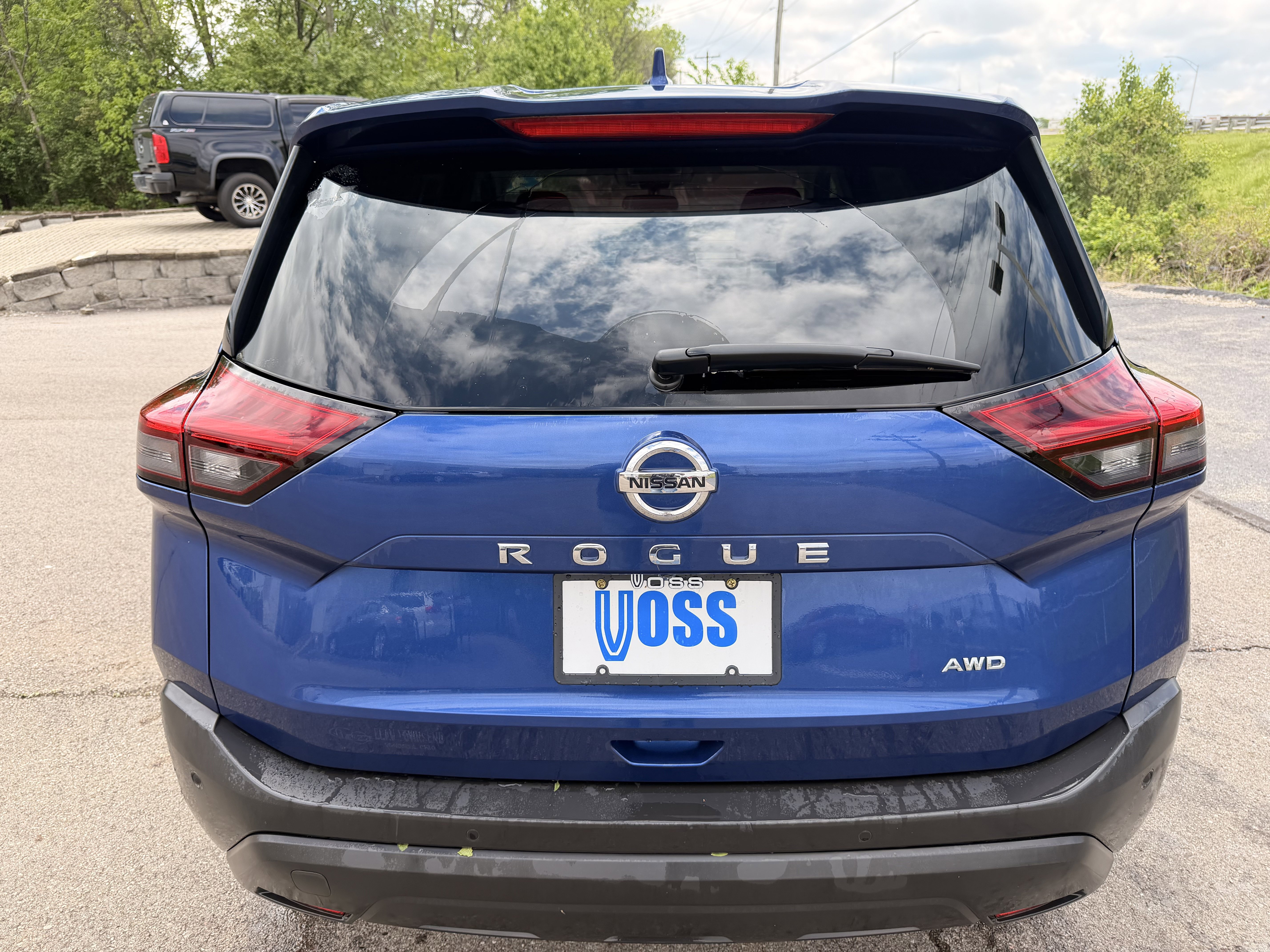 Used 2021 Nissan Rogue S AWD/4WD image 4