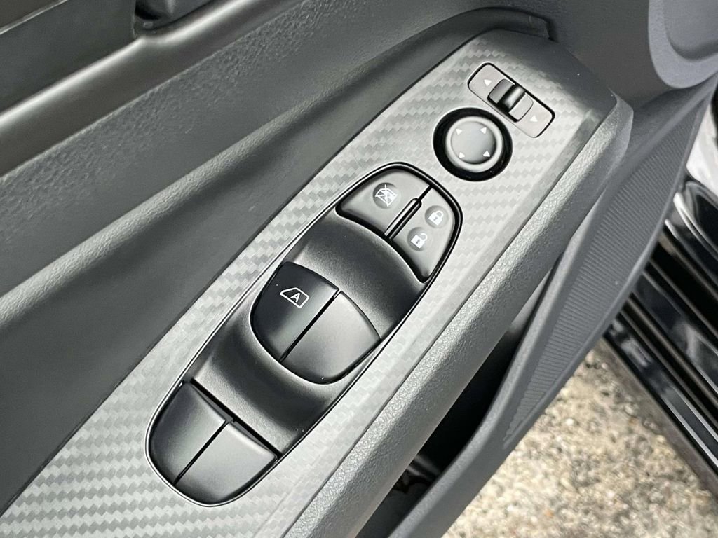 Certified 2025 Nissan Altima 2.5 S image 17