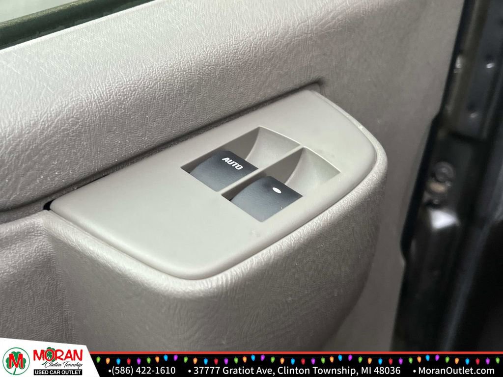Used 2017 Chevrolet Express 2500 LS image 15