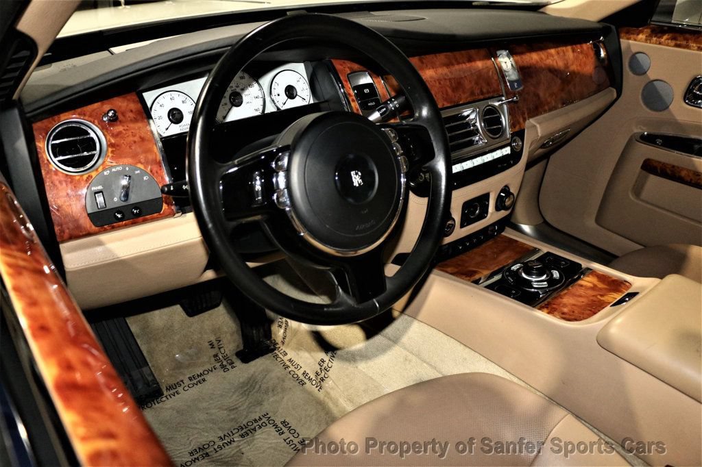 Used 2010 Rolls-Royce Ghost RWD image 23