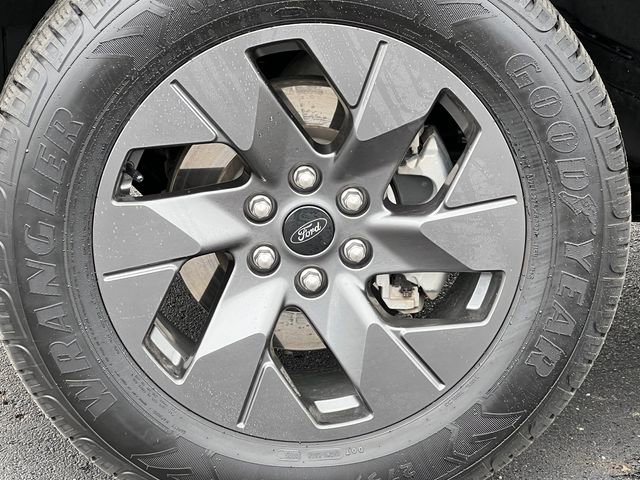 Certified 2024 Ford F150 Lightning Flash w/ Max Trailer Tow Package image 15