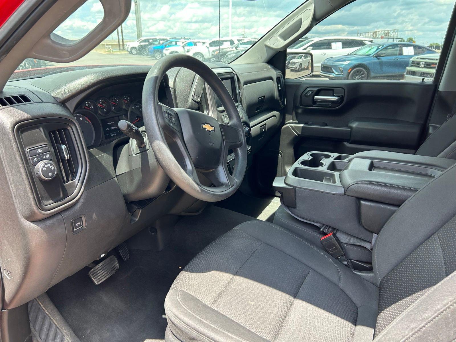 Used 2020 Chevrolet Silverado 1500 Custom w/ Custom Value Package RWD image 11