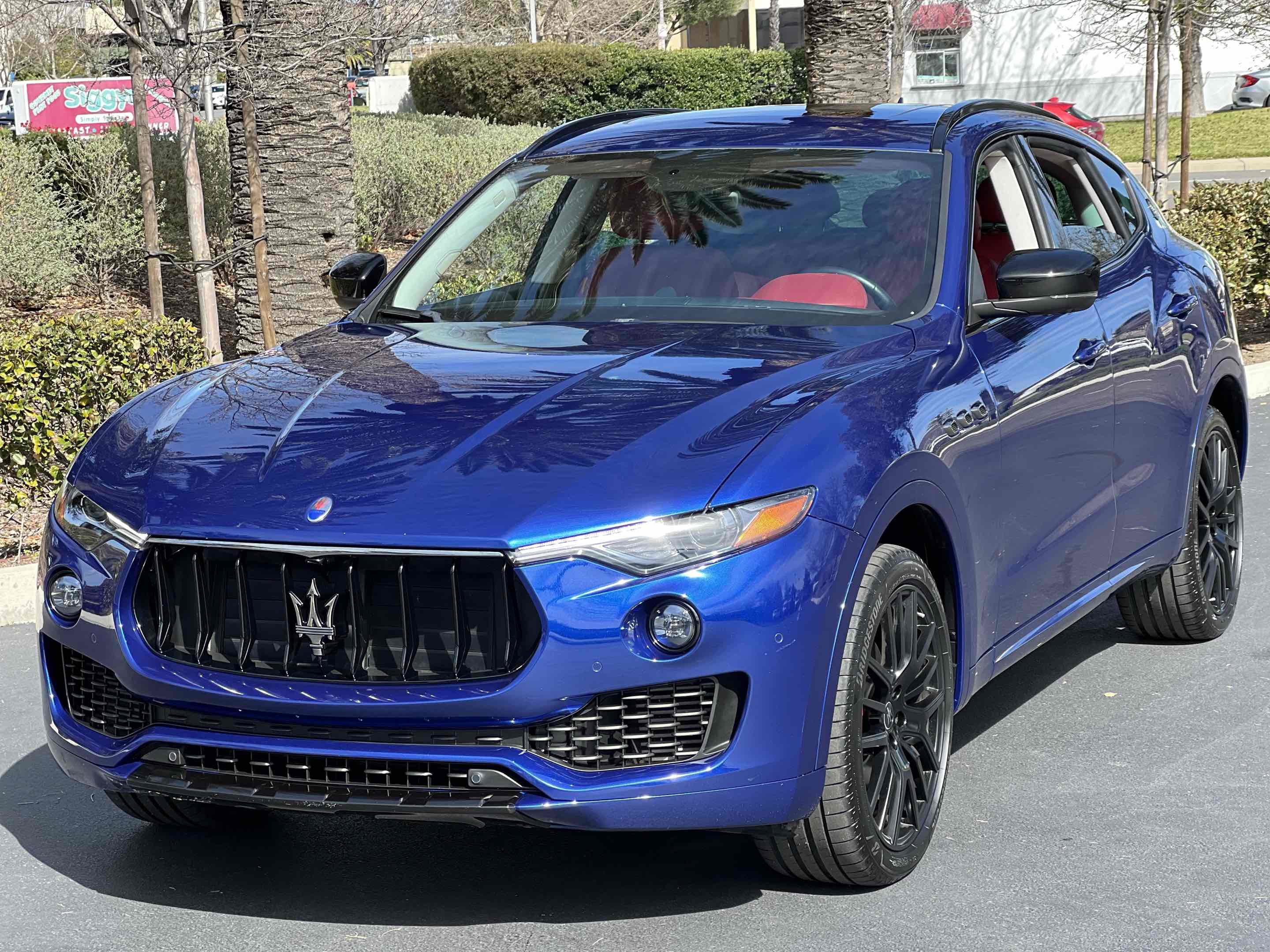 Used 2021 Maserati Levante image 14