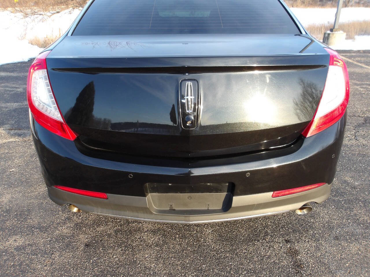 Used 2014 Lincoln MKS image 36