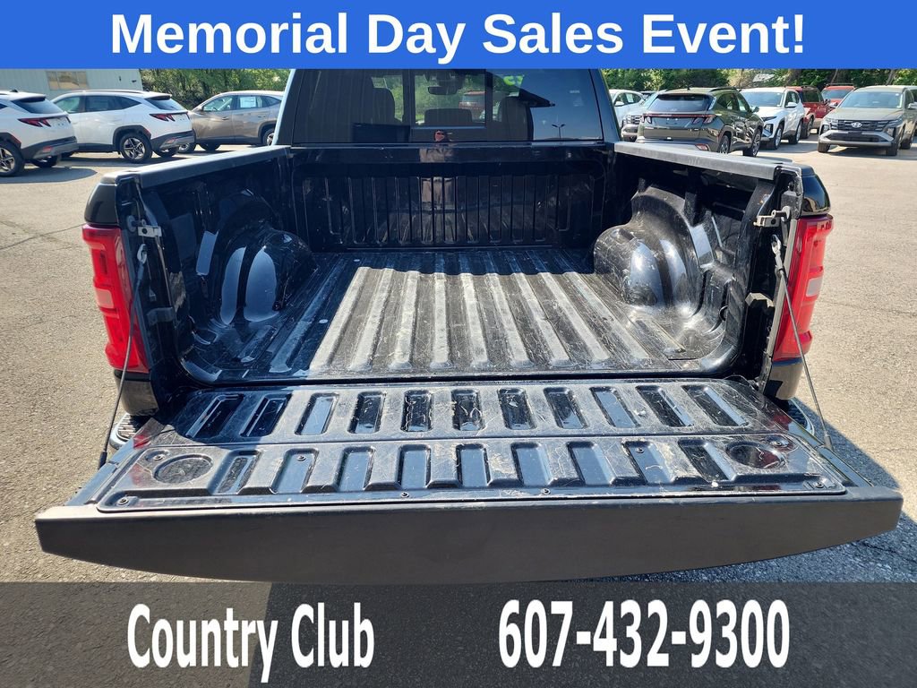 Used 2025 RAM 1500 Laramie AWD/4WD image 26
