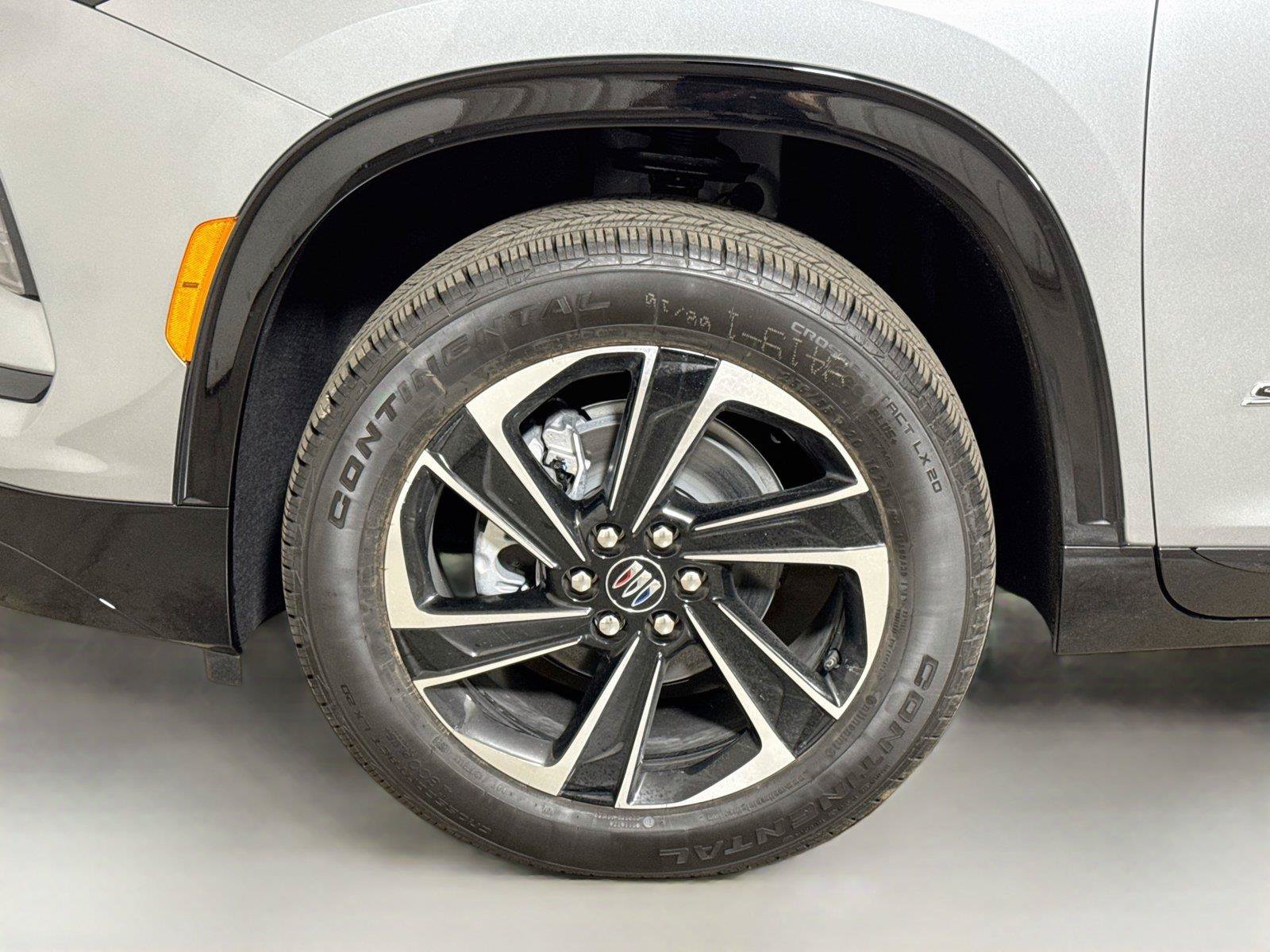 New 2027 Buick Enclave Sport Touring w/ Power Package FWD image 19