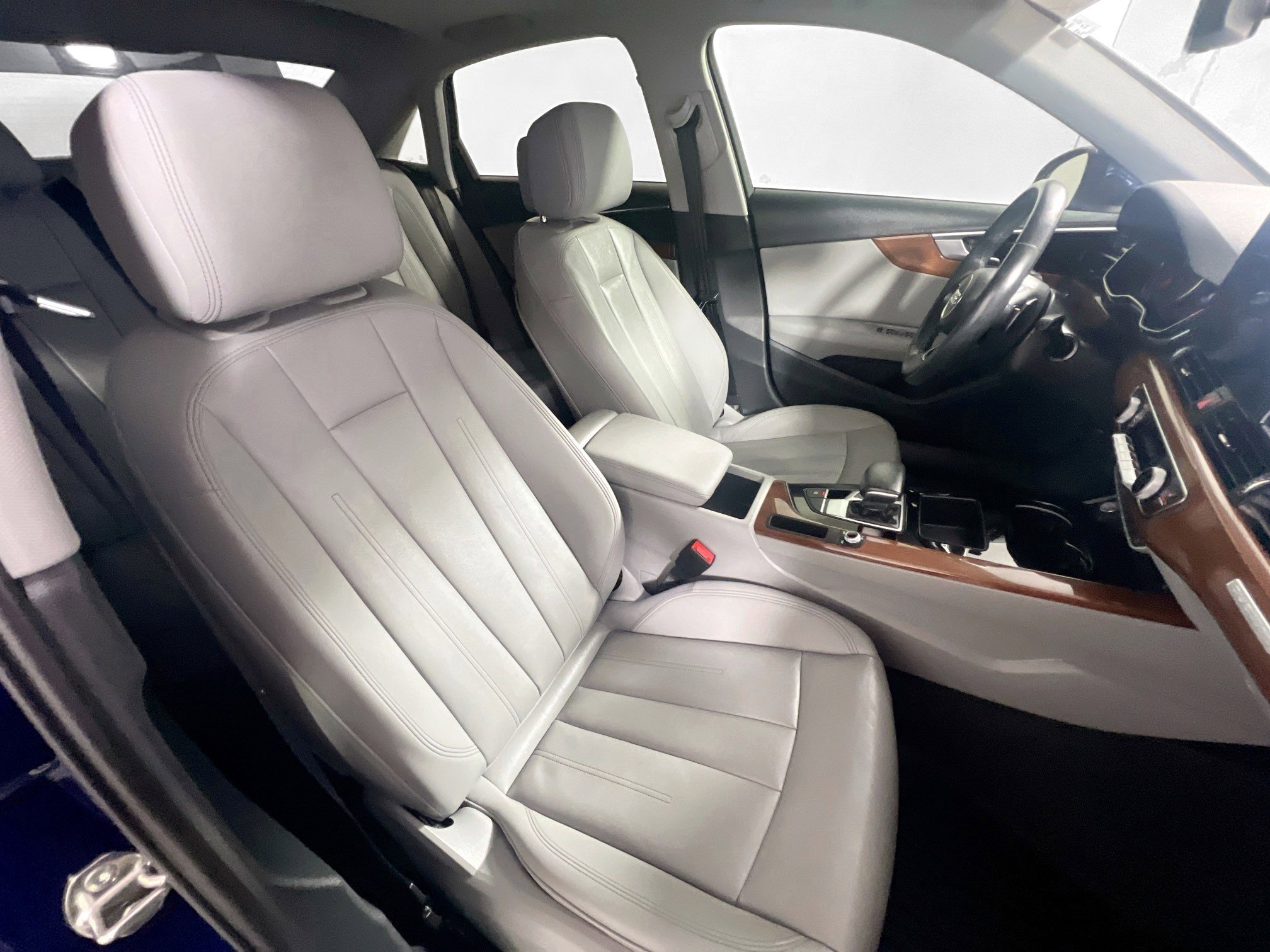 Used 2022 Audi A4 2.0T Premium w/ 18" Wheel Package image 31