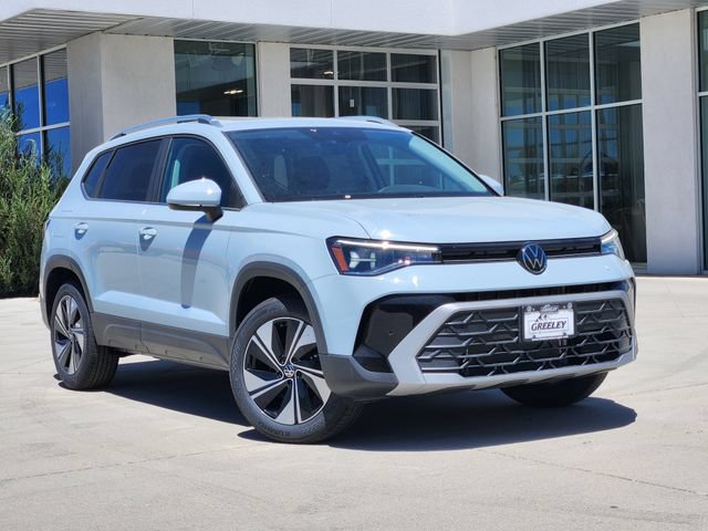 New 2026 Volkswagen Taos SE AWD/4WD image 1