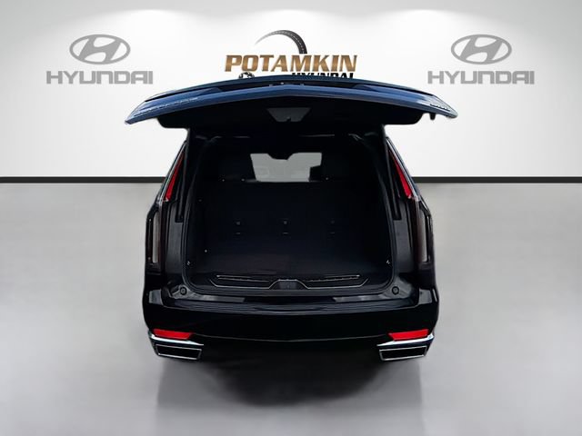 Used 2021 Cadillac Escalade Premium Luxury w/ LPO, Illumination Package RWD image 28