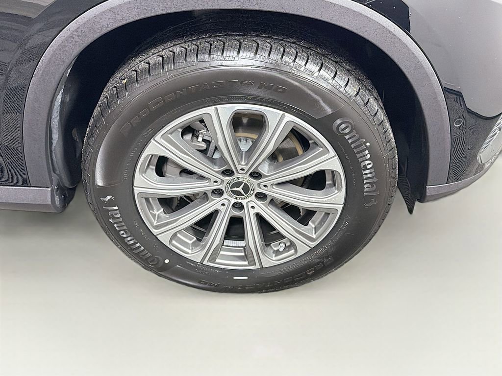 Used 2026 Mercedes-Benz GLC 300 4MATIC image 34