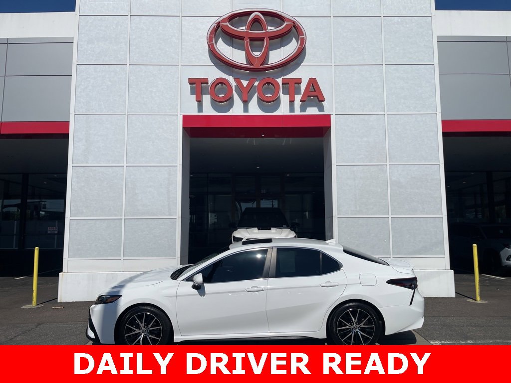 Used 2023 Toyota Camry SE