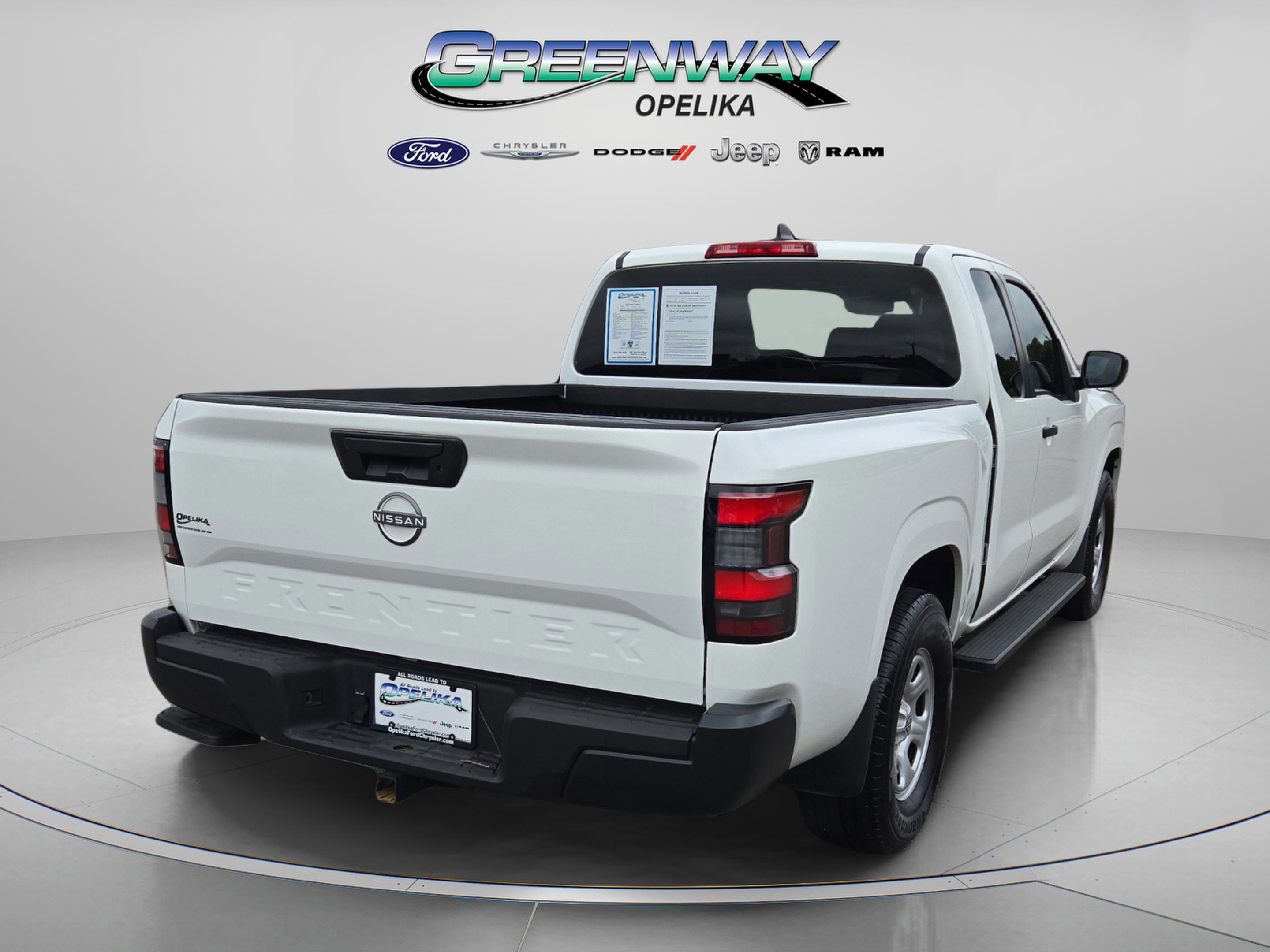 Used 2023 Nissan Frontier S image 7