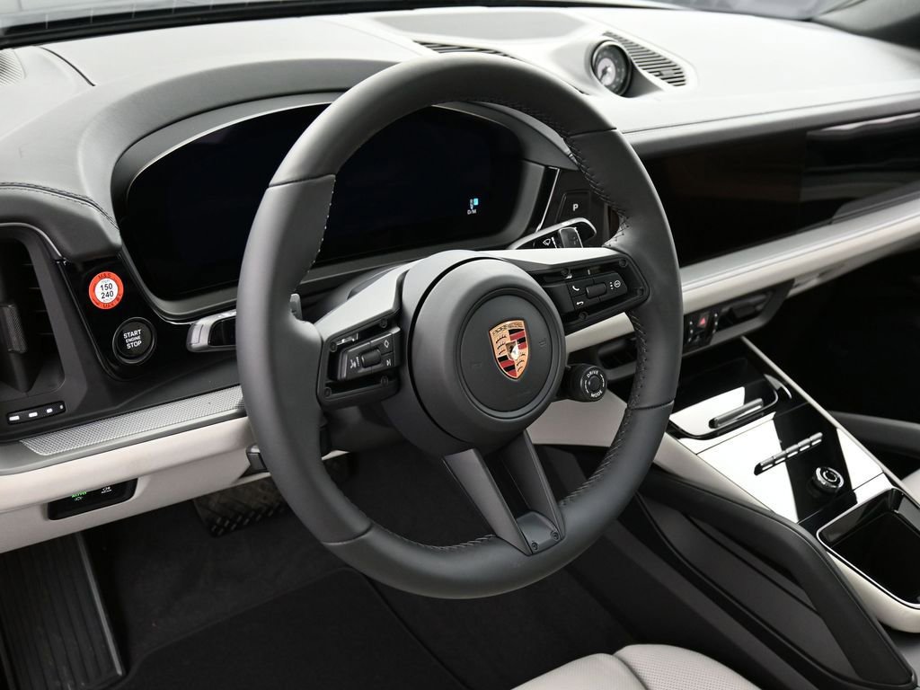 New 2026 Porsche Cayenne Coupe image 17