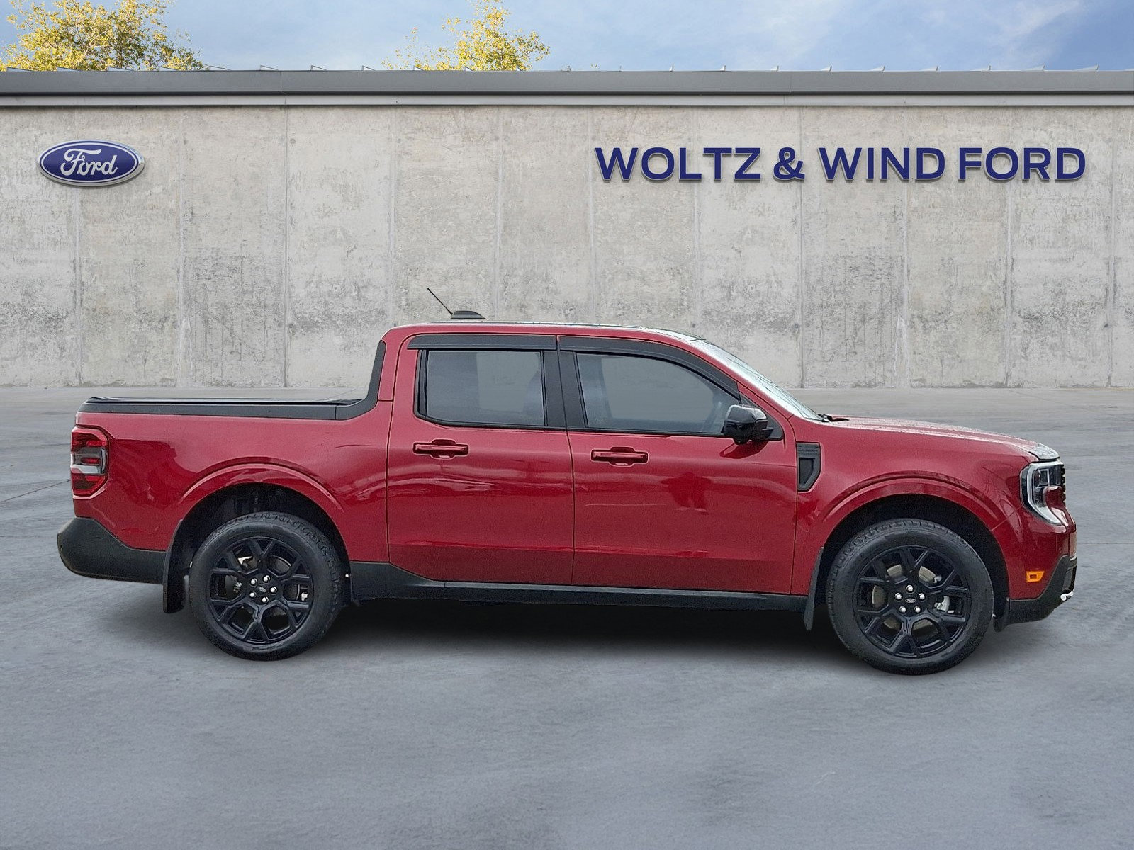 Used 2025 Ford Maverick Lariat w/ Black Appearance Package AWD/4WD image 7