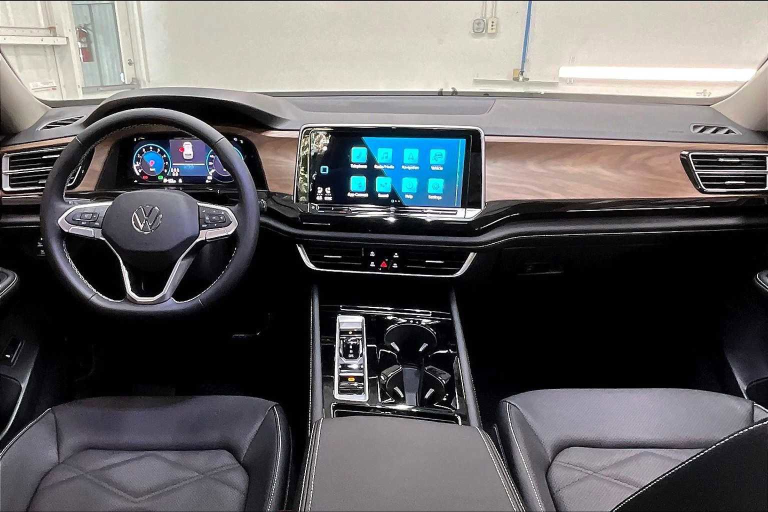 New 2026 Volkswagen Atlas SE image 7